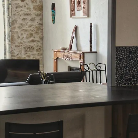 La Maison Des Mousquetaires