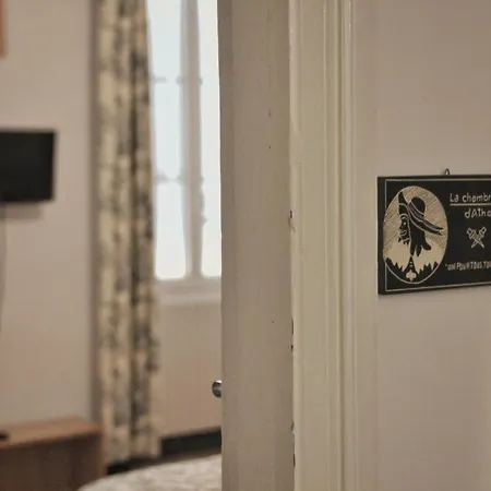 La Maison Des Mousquetaires Дом отдыха *