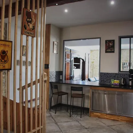 La Maison Des Mousquetaires بيت للعطل